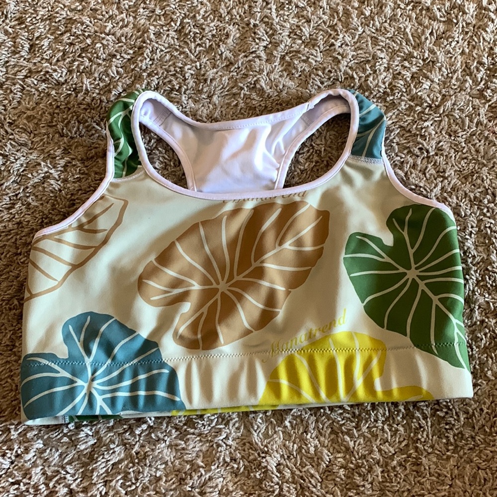 Mana Trend sports bra